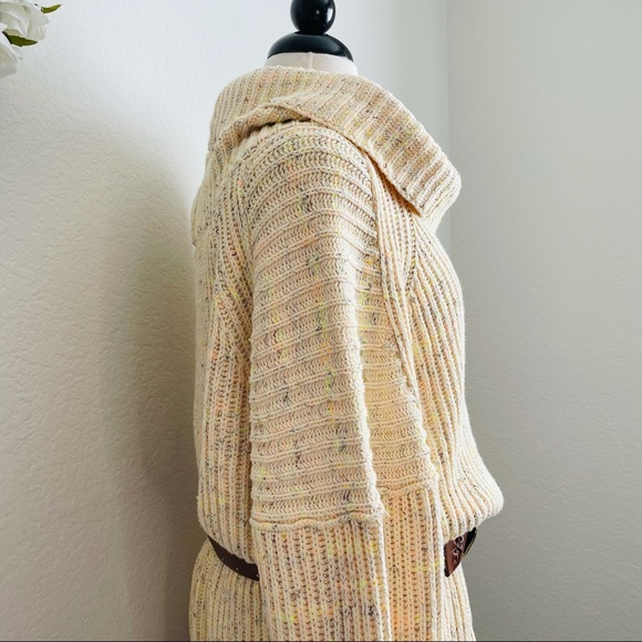 Free People Oversized Pullover Sweater - Picture 7 of 14